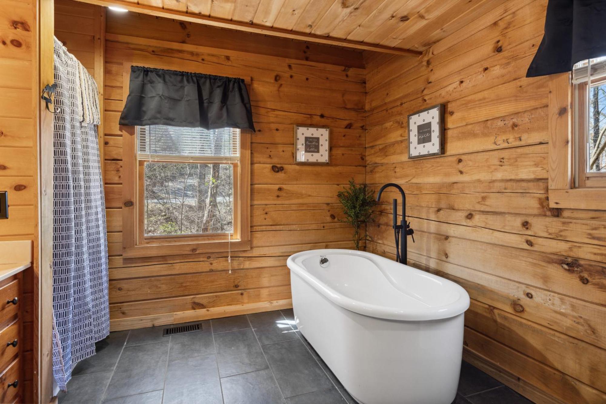 Cozy Family Friendly Cabin With Hot Tub, Near Gatlinburg, Pigeon Forge, Dollywood Sevierville Zewnętrze zdjęcie